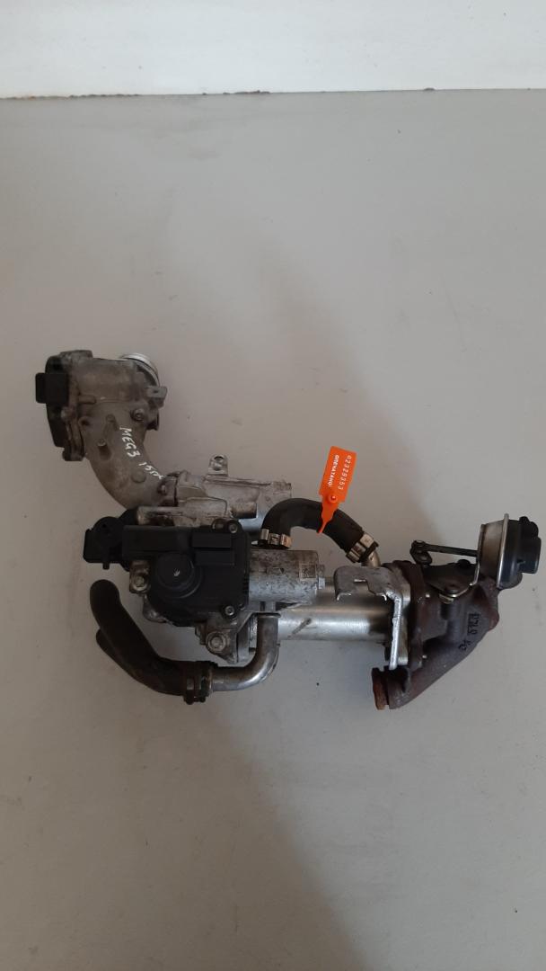 заслонка дроссельная Renault Megane 3 поколение 2009, 1.5 л., дизель, 8200614985F, 8200846454 - фото №1