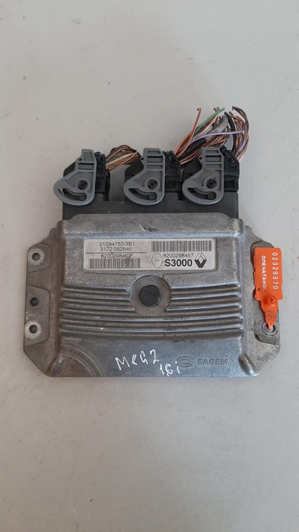 блок управления двигателем Renault Megane 2 поколение 2003, 1.6 л., бензин, 8200298457 - фото №1