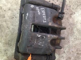 суппорт передний правый Peugeot Expert 2 поколение 2008, 2.0 л., дизель