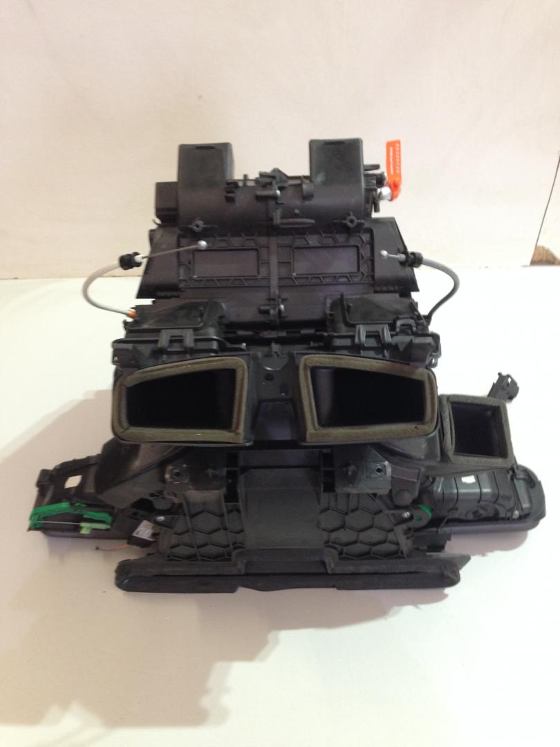 отопитель в сборе (печка) Renault Megane 3 поколение 2010 - фото №1