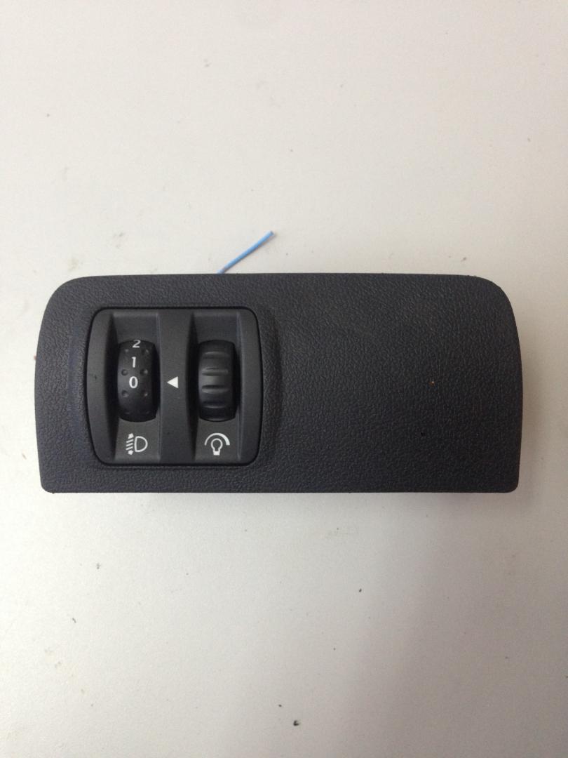 кнопка корректора фар Renault Megane 3 поколение 2010, 648450010R - фото №1