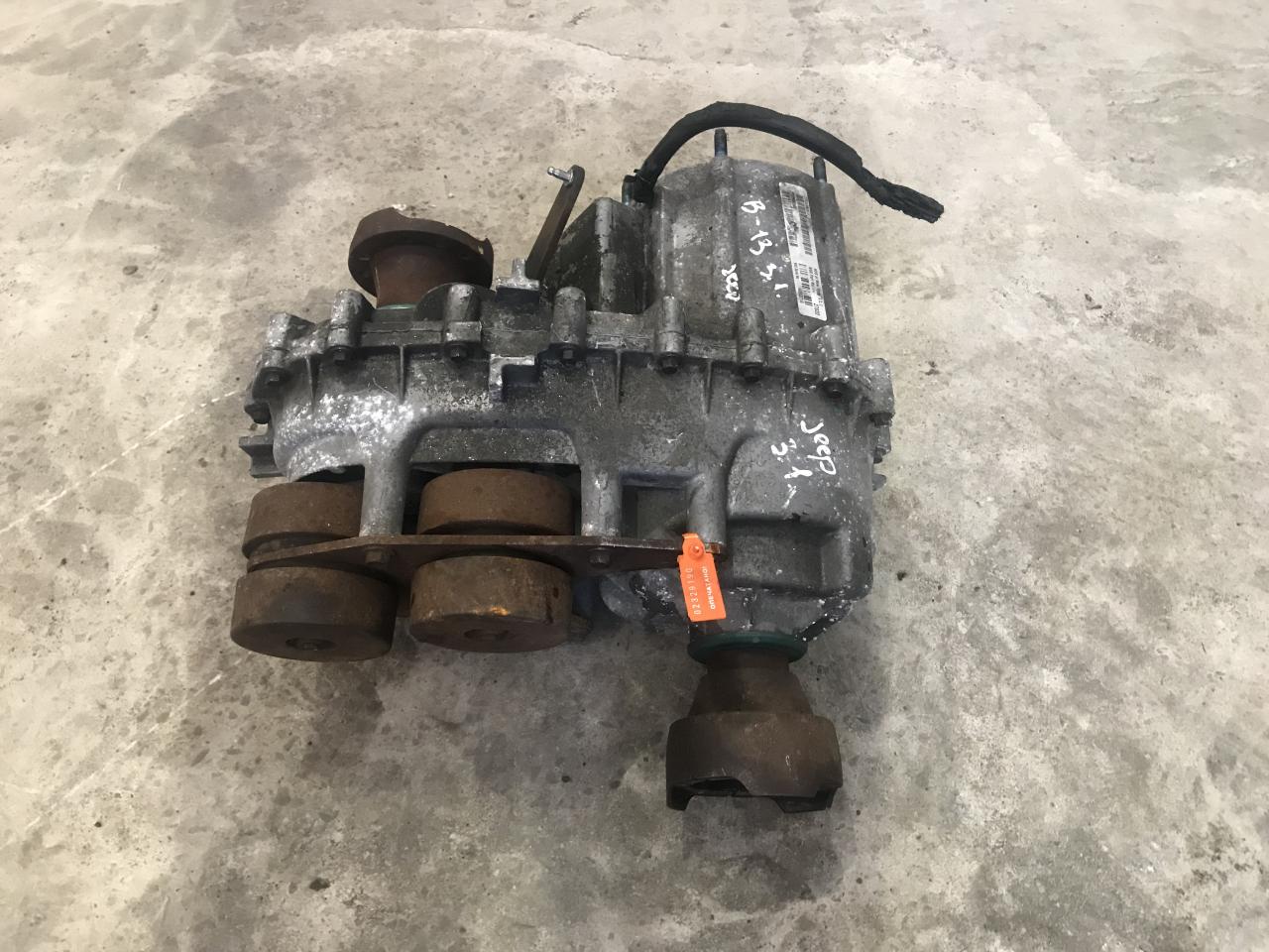 раздаточная коробка Jeep Grand Cherokee WJ (1998 - 2003), 3.1 л., дизель, P52098873AC - фото №1