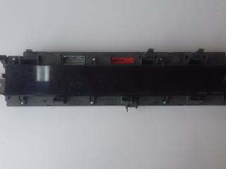 щиток приборов (приборная панель) Renault Scenic 2 поколение [рестайлинг] 2007, P8200704463A