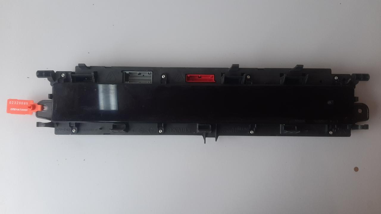 щиток приборов (приборная панель) Renault Scenic 2 поколение 2006, P8200461294H - фото №1