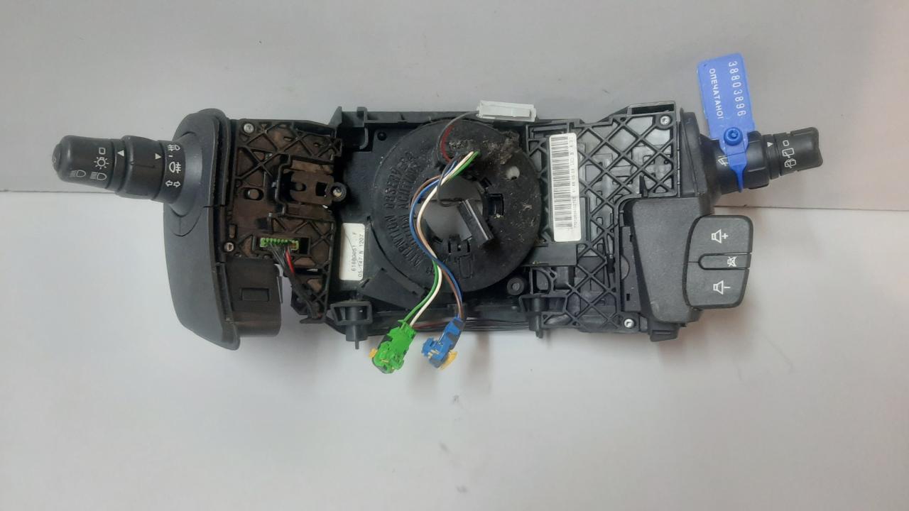 переключатель подрулевой (стрекоза) Renault Scenic 2 поколение 2005, 61880051F - фото №1