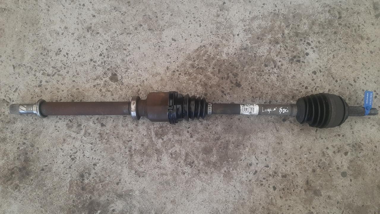 полуось передняя правая (приводной вал, ШРУС) Renault Logan 1 поколение 2006, 1.5 л., дизель, 8200543478 - фото №1