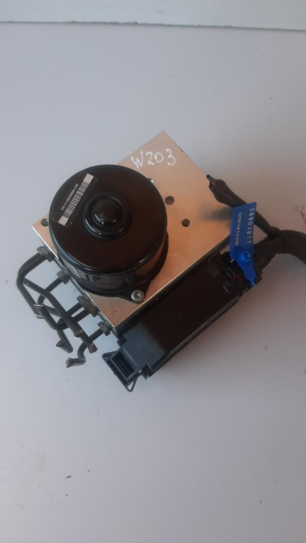 блок ABS Mercedes-Benz C-Класс W203/S203/CL203 (2000 - 2004), A0054312912, A0345457732 - фото №1