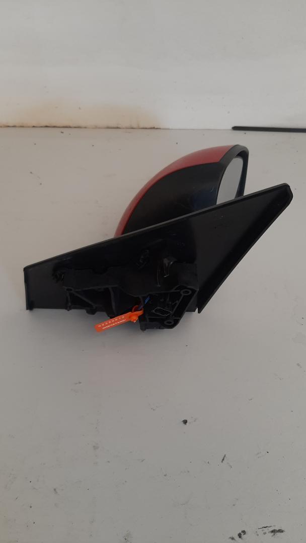 зеркало наружное правое Renault Megane 3 поколение 2010, 12523330 - фото №1