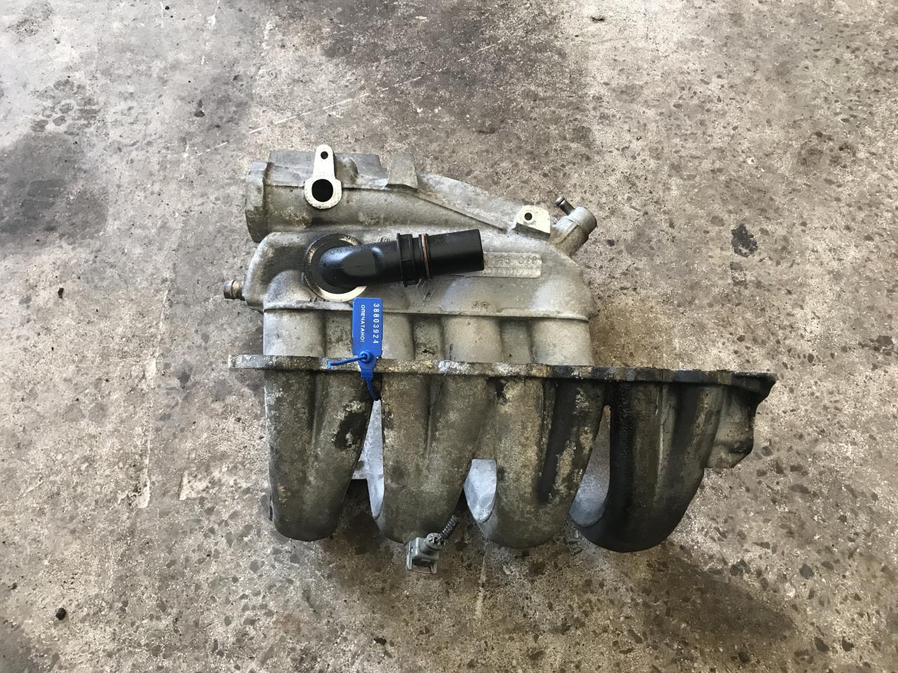 коллектор впускной Renault Laguna 2 поколение (2001 - 2005), 2.0 л., бензин - фото №1