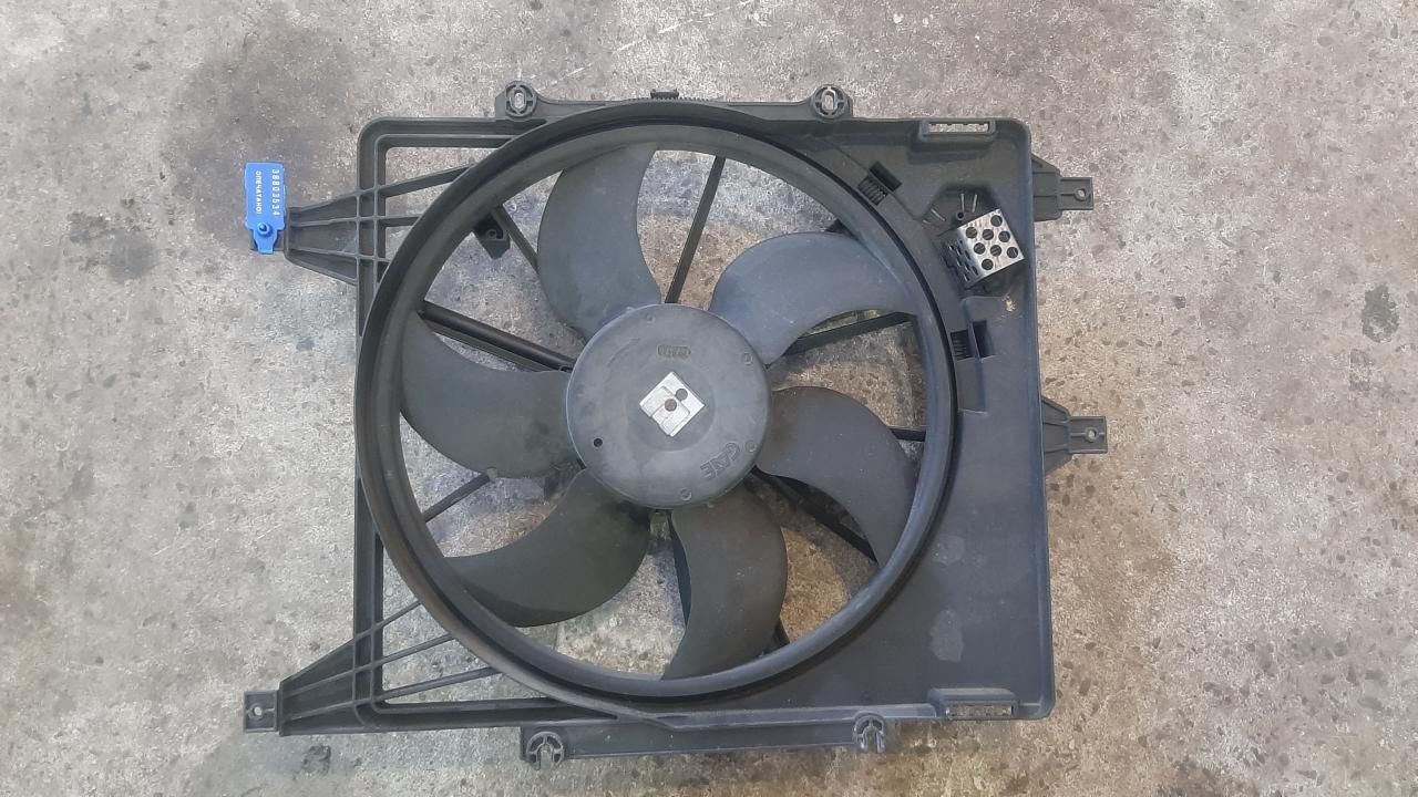 вентилятор радиатора Renault Kangoo 1 поколение 2002, 1.5 л., дизель, 7700428659 - фото №1