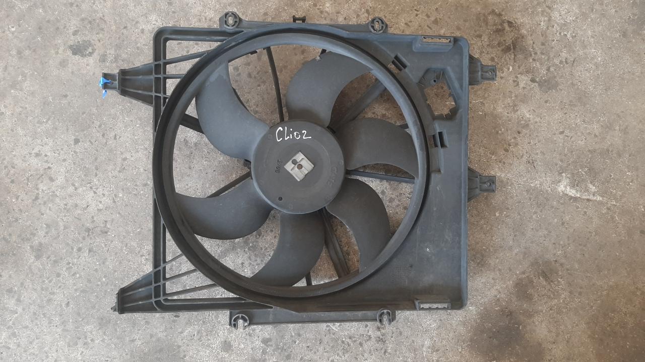 вентилятор радиатора Renault Clio 2 поколение 1999, 1.5 л., дизель, 7700428659 - фото №1