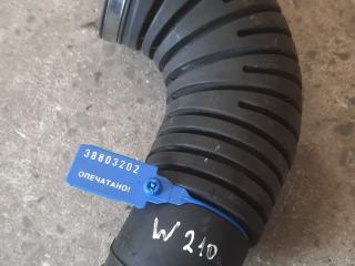 патрубок воздушного фильтра Mercedes-Benz E-Класс W210/S210 1997, 2.2 л., дизель, A6060940109