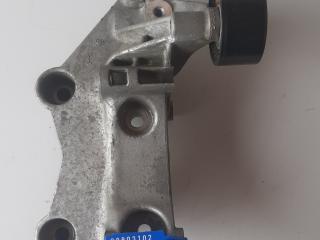 кронштейн генератора Renault Megane 3 поколение [2-й рестайлинг] 2015, 1.6 л., дизель, 117105124R