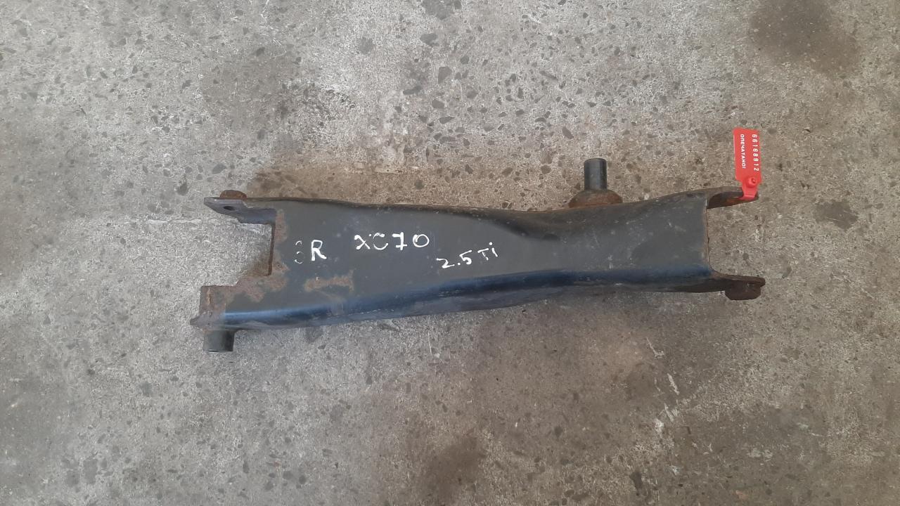 рычаг задний правый Volvo XC70 2 поколение 2003, 2.5 л., бензин - фото №1