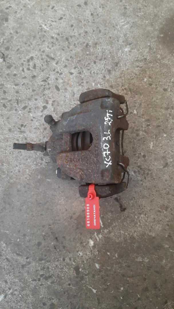 суппорт задний левый Volvo XC70 2 поколение 2003, 2.5 л., бензин - фото №1