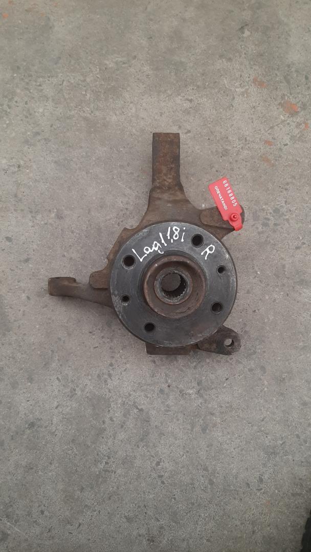 ступица передняя правая Renault Laguna 1 поколение 1996, 1.8 л., бензин - фото №1