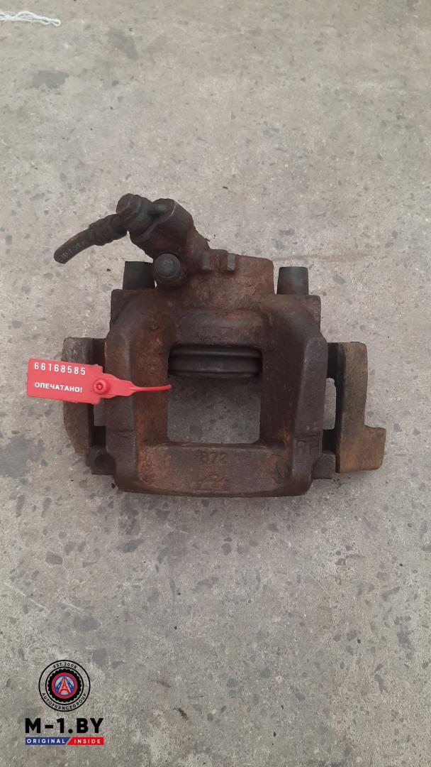 суппорт передний правый Peugeot 508 1 поколение 2010 - фото №1