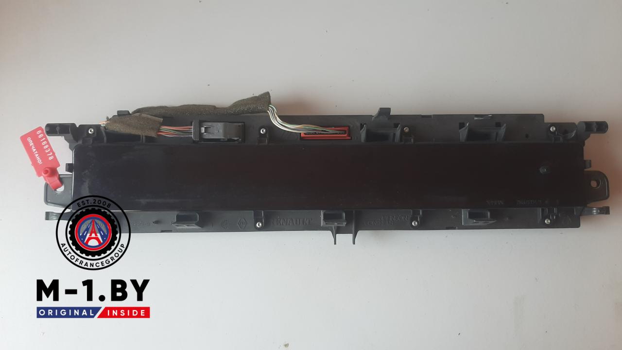 щиток приборов (приборная панель) Renault Scenic 2 поколение 2006, P8200494955A - фото №1