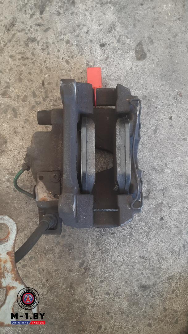 суппорт передний левый Renault Espace 4 поколение 2004, 1.9 л., дизель - фото №1