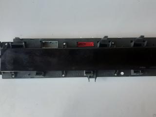 щиток приборов (приборная панель) Renault Scenic 2 поколение (2003 - 2006), P8200704463A