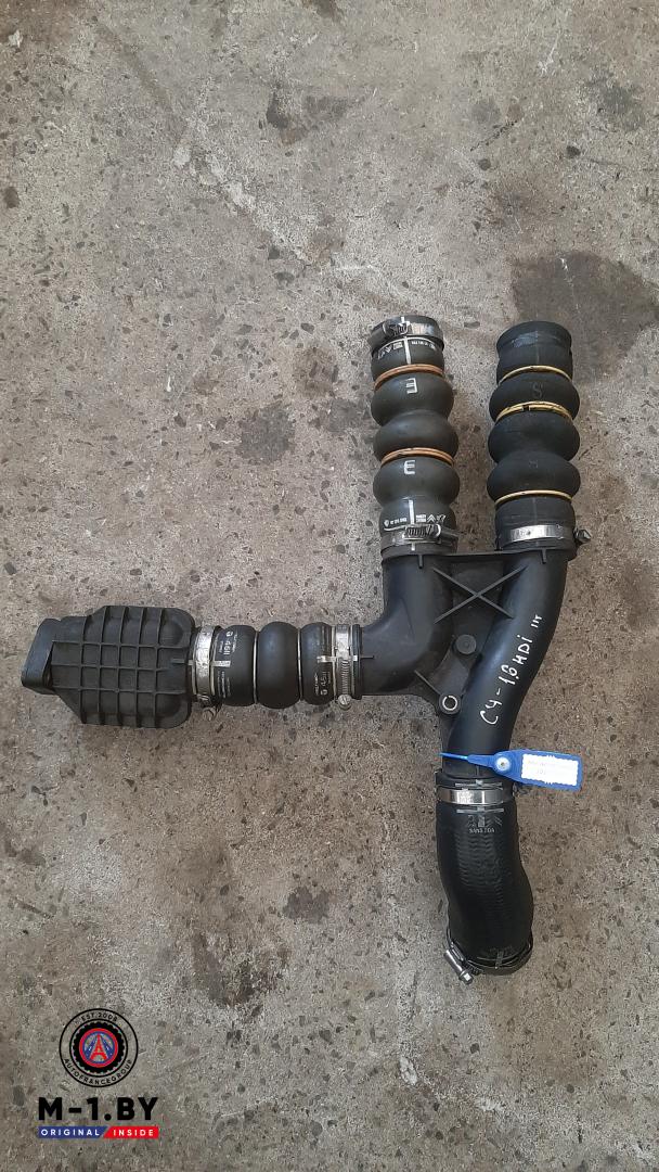 патрубок интеркулера Citroen C4 2 поколение 2011, 1.6 л., дизель, МКПП, 9678406580 - фото №1