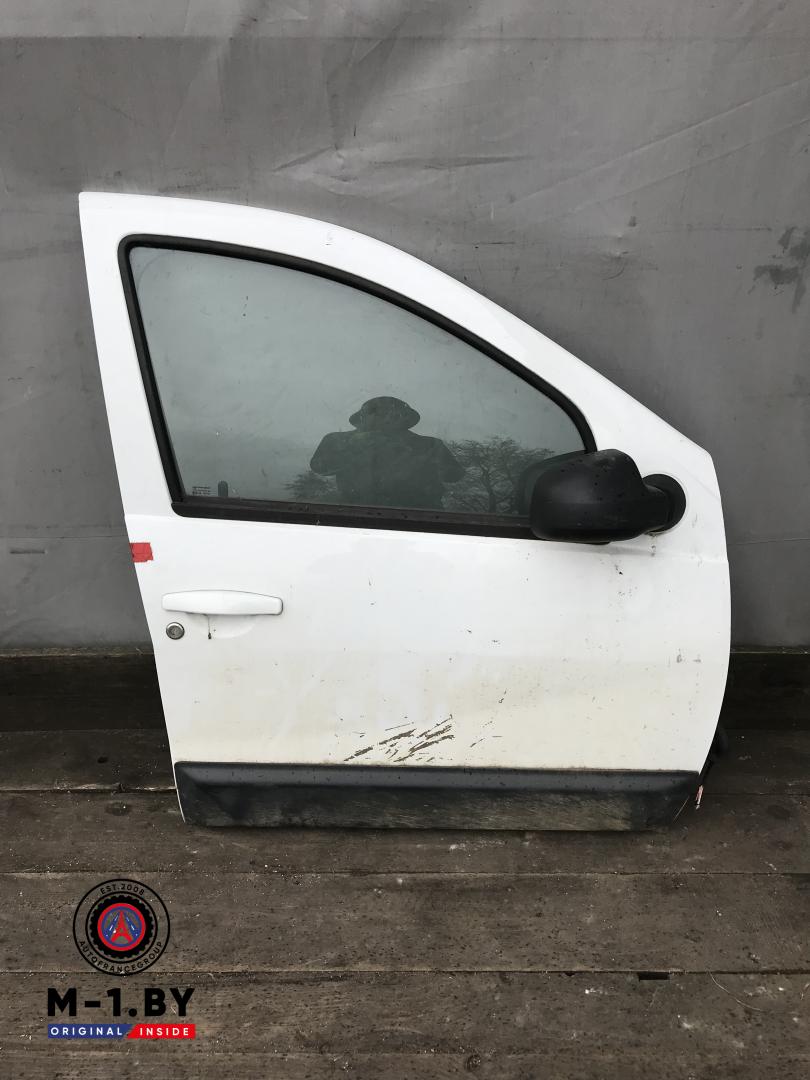 дверь передняя правая Renault Duster 1 поколение (2010 - 2015) - фото №1