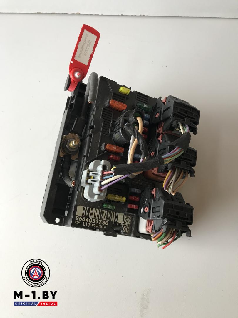 блок предохранителей Peugeot 207 1 поколение (2006 - 2009), BSML11, 9664055780 - фото №1