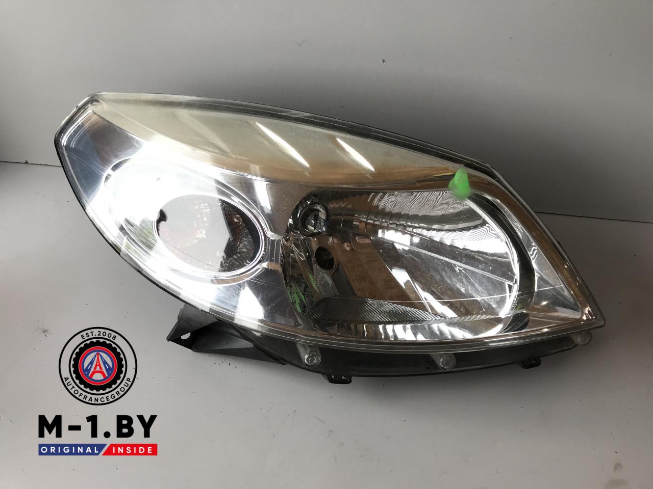 фара правая Renault Sandero 1 поколение (2009 - 2014), 8200733877 - фото №1