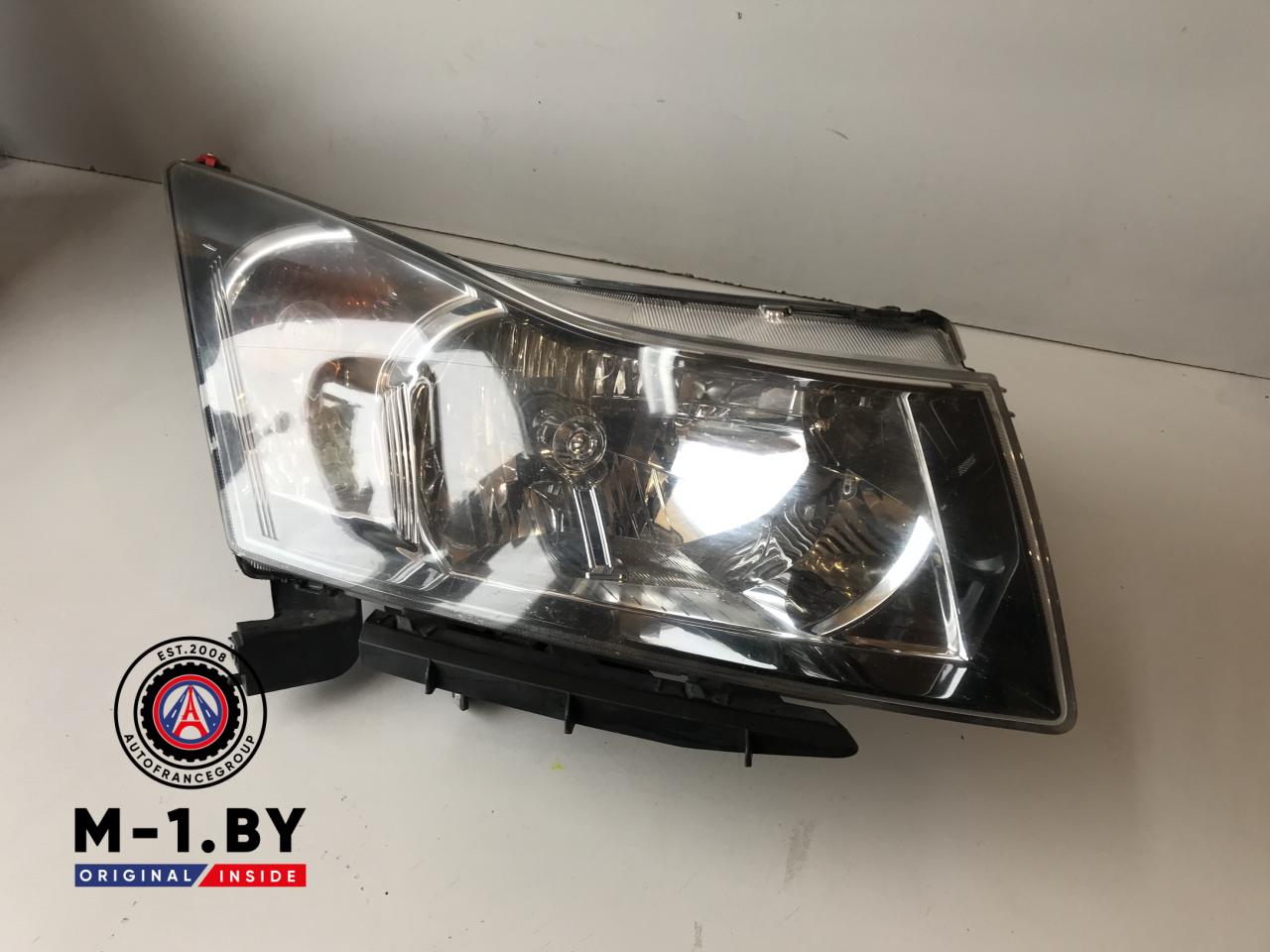 фара правая Chevrolet Cruze 1 поколение (2009 - 2012) - фото №1