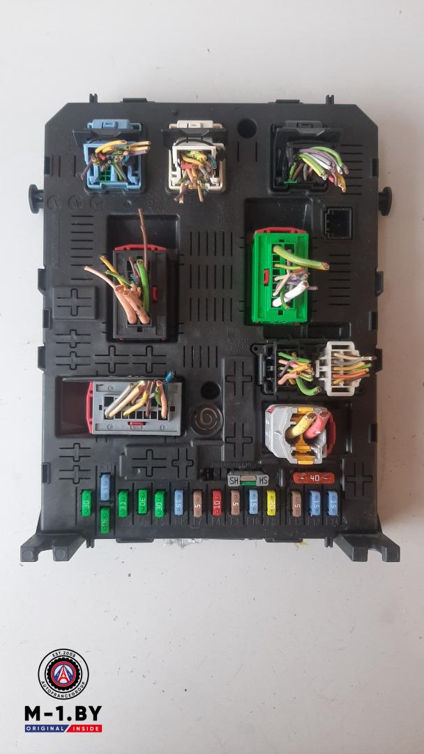 блок комфорта Citroen C5 2 поколение (2008 - 2017), BSI04EVK0400, 9664059080 - фото №1