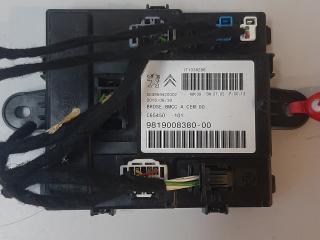 блок управления крышкой багажника Peugeot 3008 1 поколение [рестайлинг] 2016, 9819008380