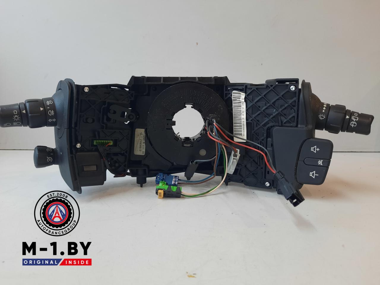 переключатель подрулевой (стрекоза) Renault Scenic 2 поколение (2003 - 2006), 61880052, VALEO - фото №1