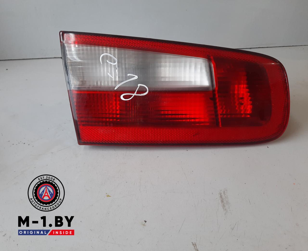 фонарь крышки багажника левый Renault Laguna 2 поколение (2001 - 2005), 8200002475 - фото №1