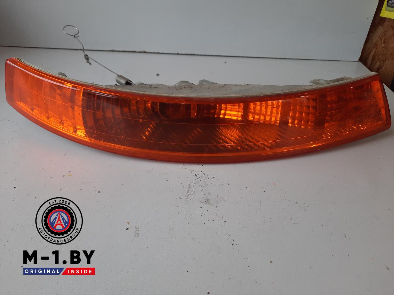 поворотник правый Renault Trafic 2 поколение (2001 - 2006), 8200007030 - фото №1