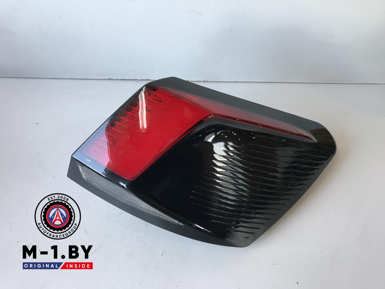 фонарь задний правый Peugeot 3008 2 поколение (2017 - 2025), 9810477080, 81550201 - фото №1