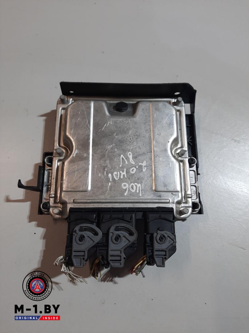 блок управления двигателем Citroen C5 1 поколение (2000 - 2004), 0281010808 - фото №1