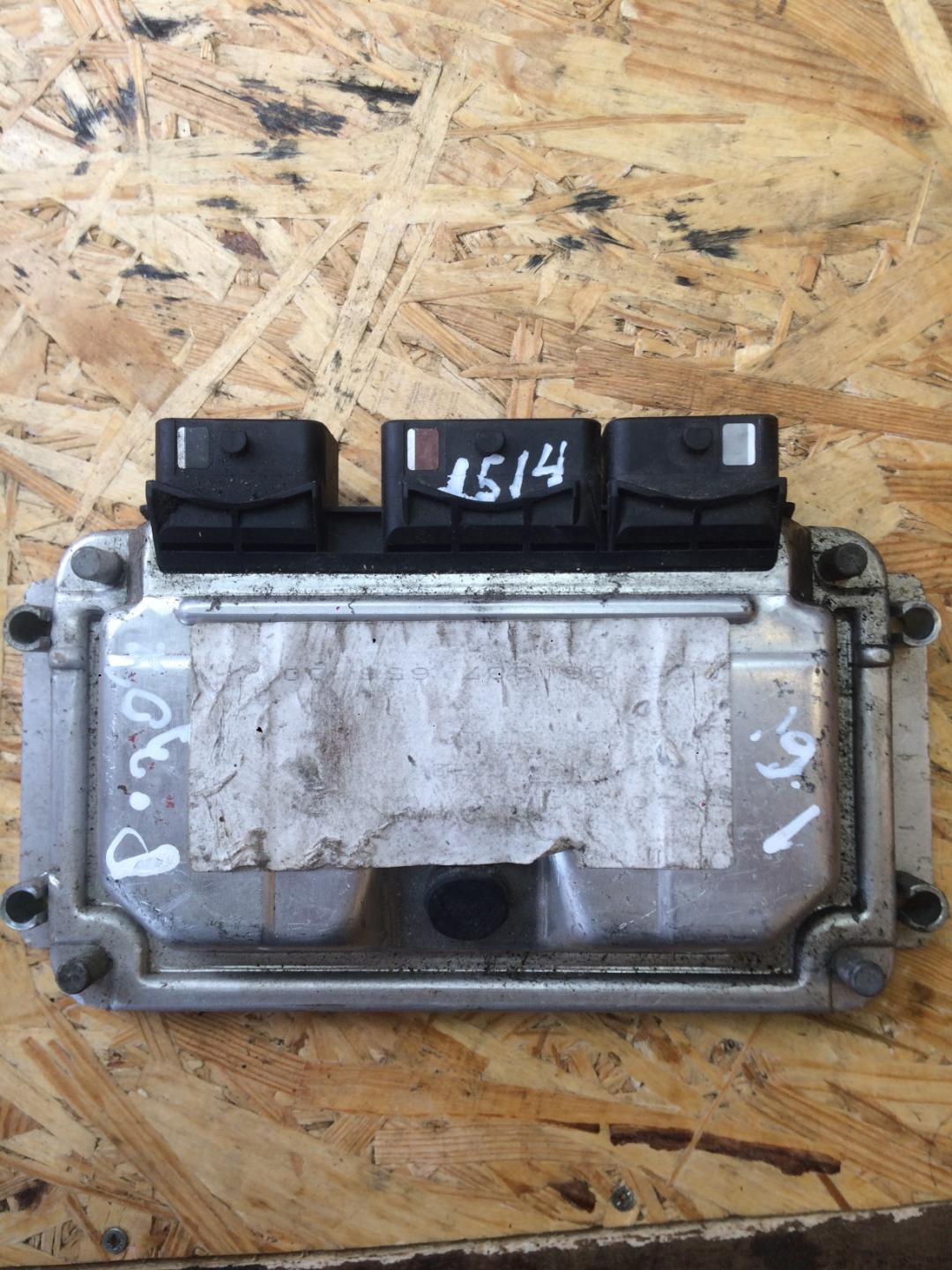 блок управления двигателем Peugeot 307 2000, 1.6 л., бензин, хетчбэк 5 дв., 0261206943 - фото №1