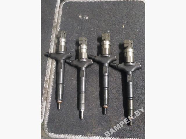 форсунка Renault Espace 4 поколение 2005, 3.0 л., дизель, минивэн, 8972391617DENSO - фото №1