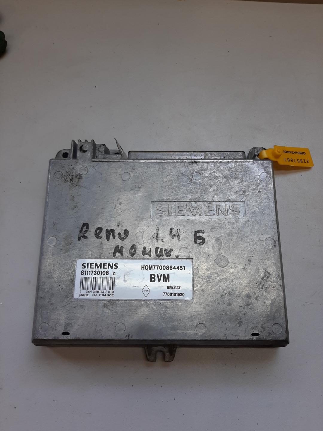 блок управления двигателем Renault Megane 1 поколение 1999, 1.4 л., бензин, хетчбэк 5 дв., HOM7700864451 - фото №1