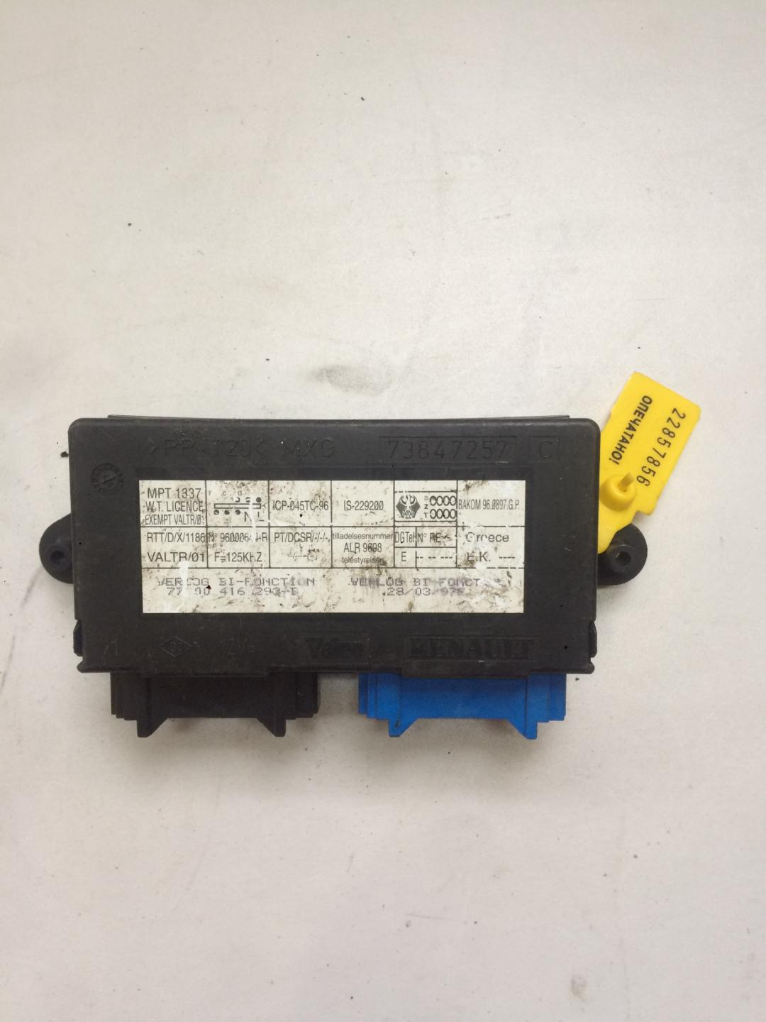 блок комфорта Renault Espace 3 поколение 1998, 2.2 л., дизель, минивэн, 7700416293 - фото №1