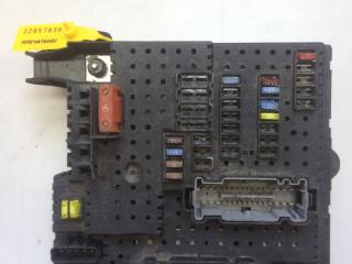 блок предохранителей Volvo XC90 1 поколение 2005, 2.5 л., бензин, универсал, 28017881