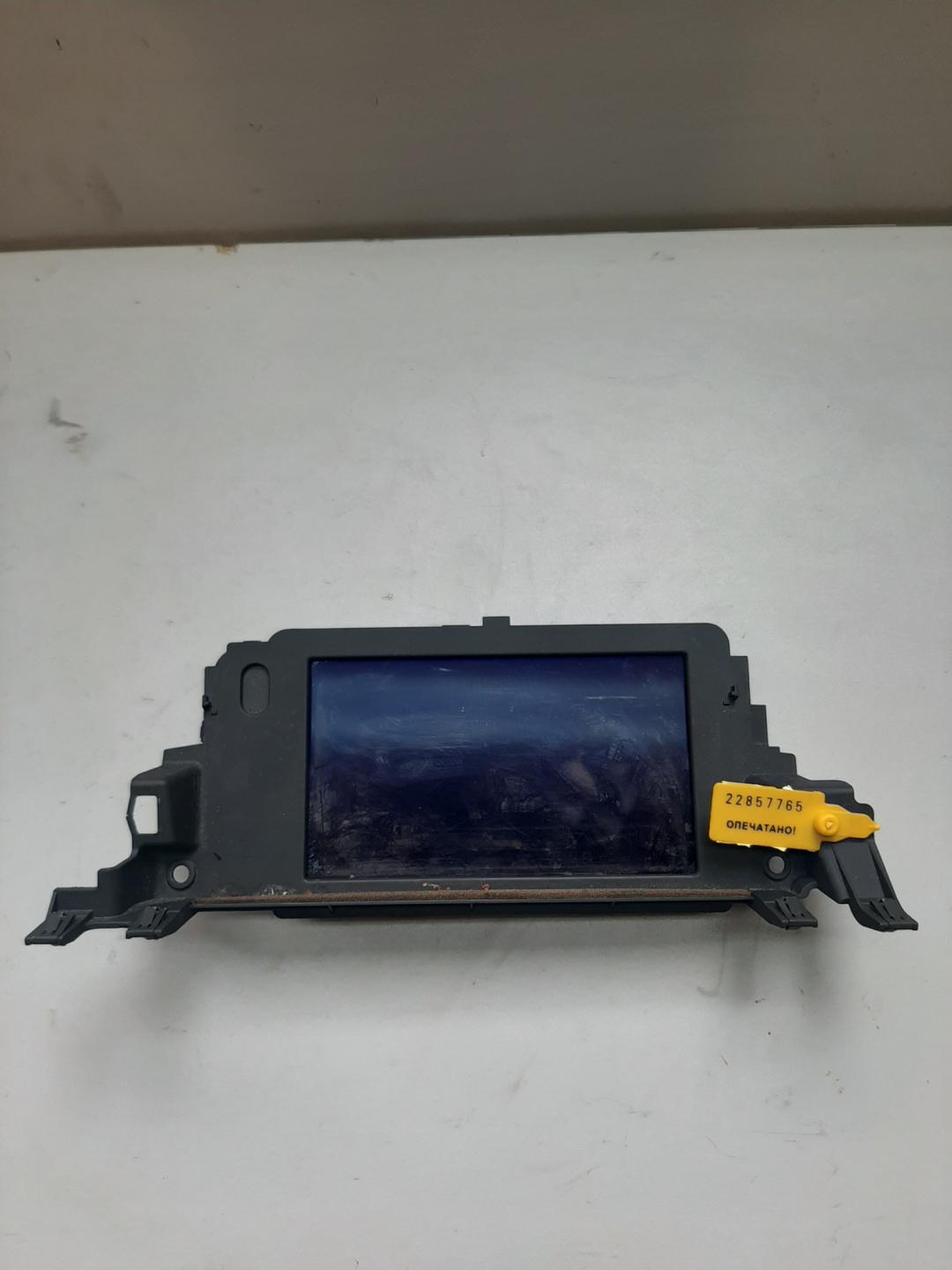 монитор мультимедиа Renault Laguna 3 поколение 2008, 1.5 л., дизель, хетчбэк 5 дв., 280340026R - фото №1