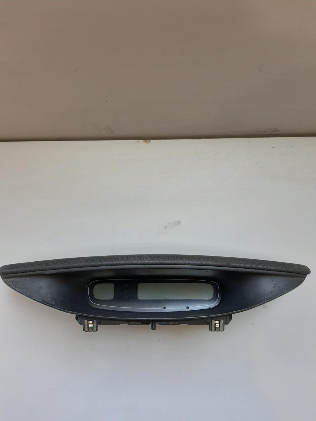 дисплей Renault Laguna 2 поколение 2004, 2.0 л., бензин, хетчбэк 5 дв., 8200025909 - фото №1