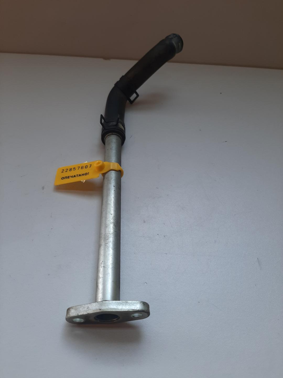 масляная трубка турбины Chevrolet Captiva 1 поколение 2007, 2.0 л., дизель, МКПП, внедорожник 5 дв. - фото №1