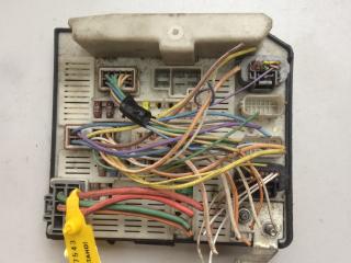 блок предохранителей Renault Megane 2 поколение 2004, 1.5 л., дизель, хетчбэк 5 дв., 8200481863G