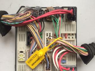 блок предохранителей Renault Laguna 3 поколение 2009, 1.5 л., дизель, хетчбэк 5 дв., 284B60012RA