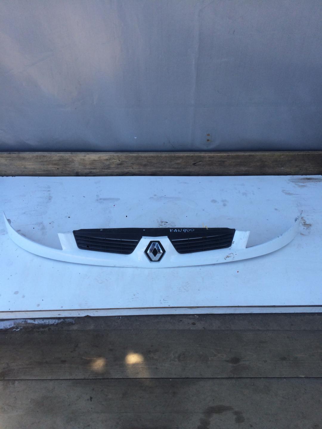 заглушка (решетка) в бампер Renault Kangoo 1 поколение 2000, 1.4 л., бензин, минивэн - фото №1