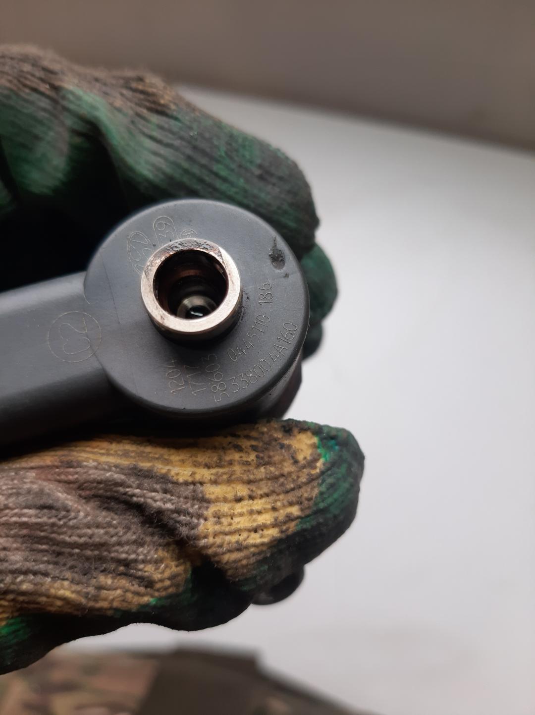 форсунка Hyundai H-1 Starex 2004, 2.5 л., D4CB, дизель, минивэн, 0445110186 - фото №1