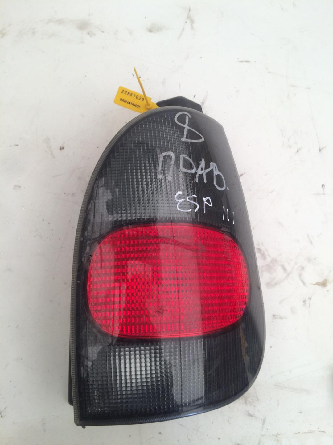 фонарь задний правый Renault Espace 3 поколение 1997, 2.2 л., дизель, минивэн - фото №1