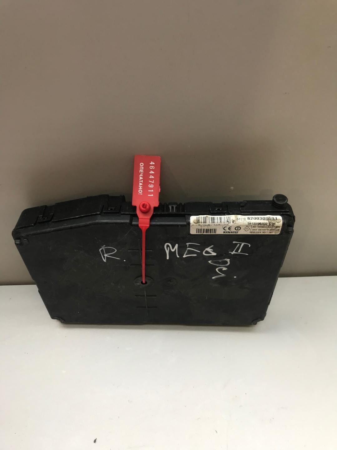 блок комфорта Renault Megane 2 поколение 2003, 1.5 л., дизель, хетчбэк 5 дв., 8200309691 - фото №1